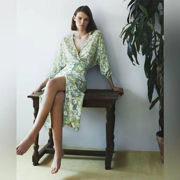 ZARA FLORAL PRINT SKIRT - Picture 1 of 16